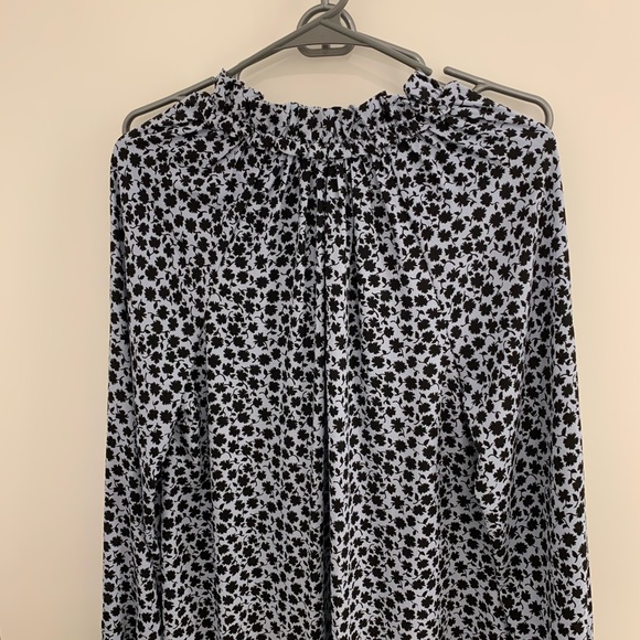 Blue dress - Picture 2 of 4